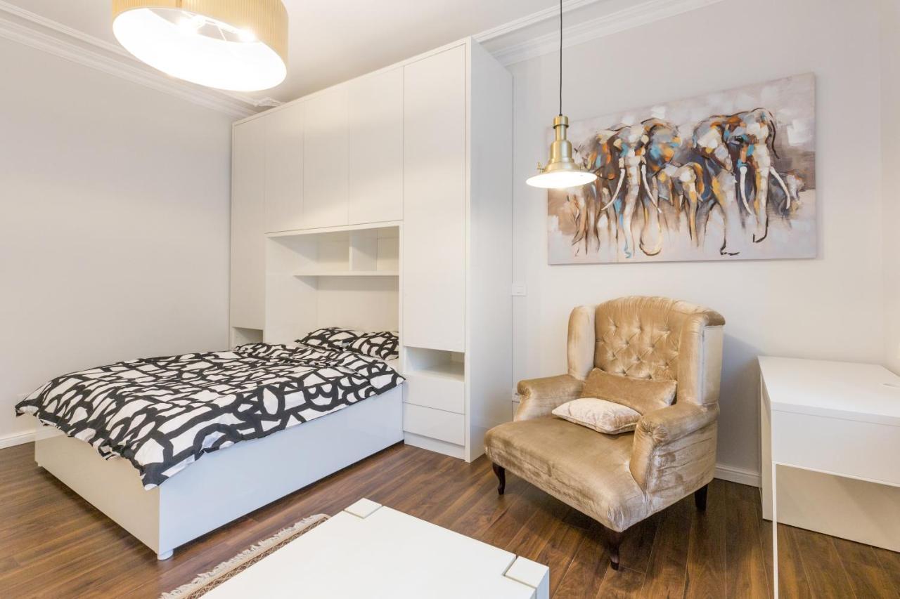 Belgrade Center Apartment Slavija Square II Buitenkant foto