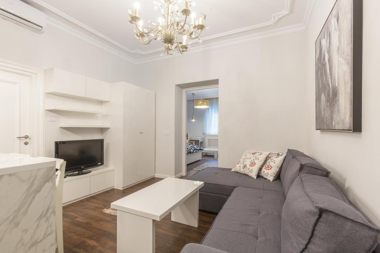 Belgrade Center Apartment Slavija Square II Buitenkant foto